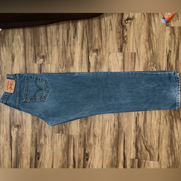 Levi's Classic Blue Jeans - Picture 3 of 6
